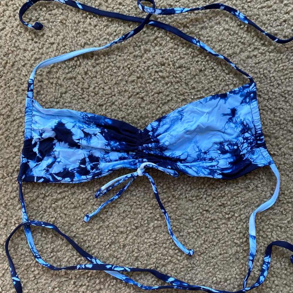 Frankie’s bikinis Sophia Richie tie dye collab